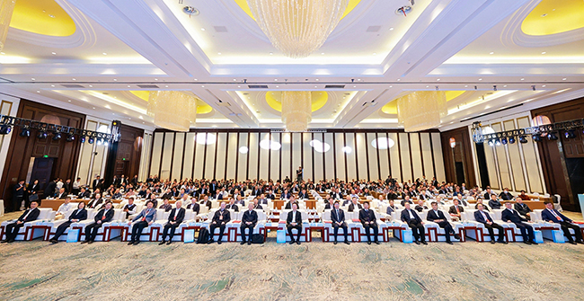 2024石油天然氣產(chǎn)業(yè)綠色發(fā)展大會合照.jpg